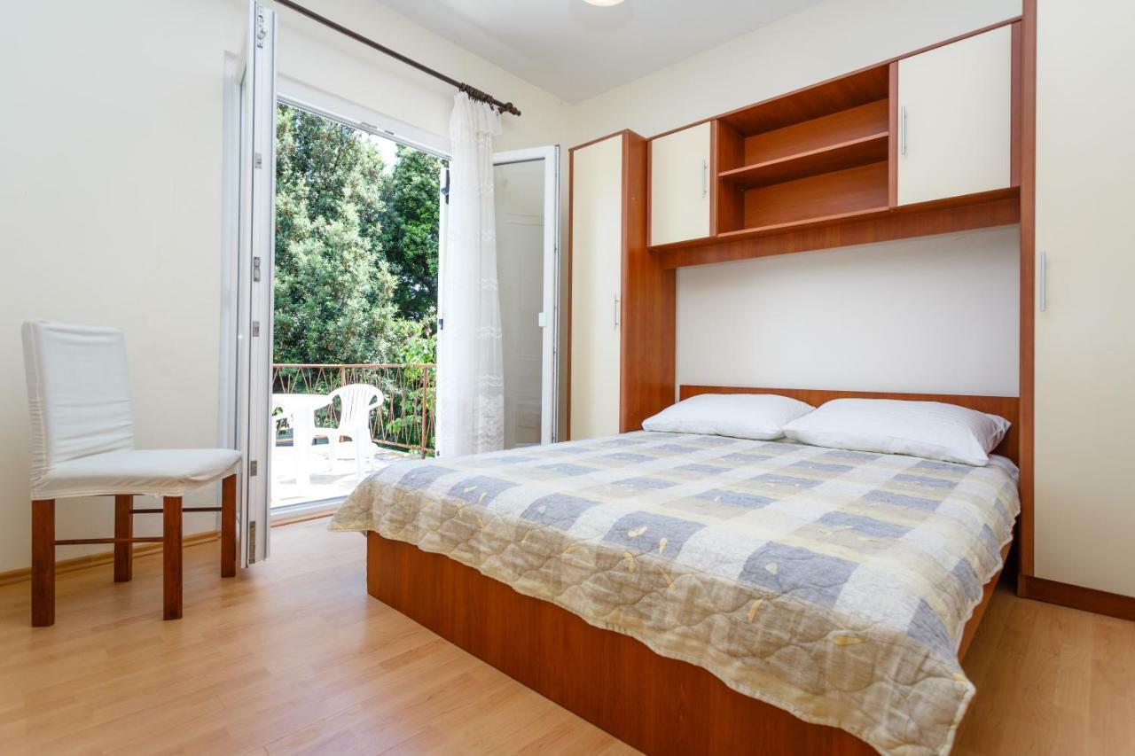 Apartman Jezevac 크르크 외부 사진
