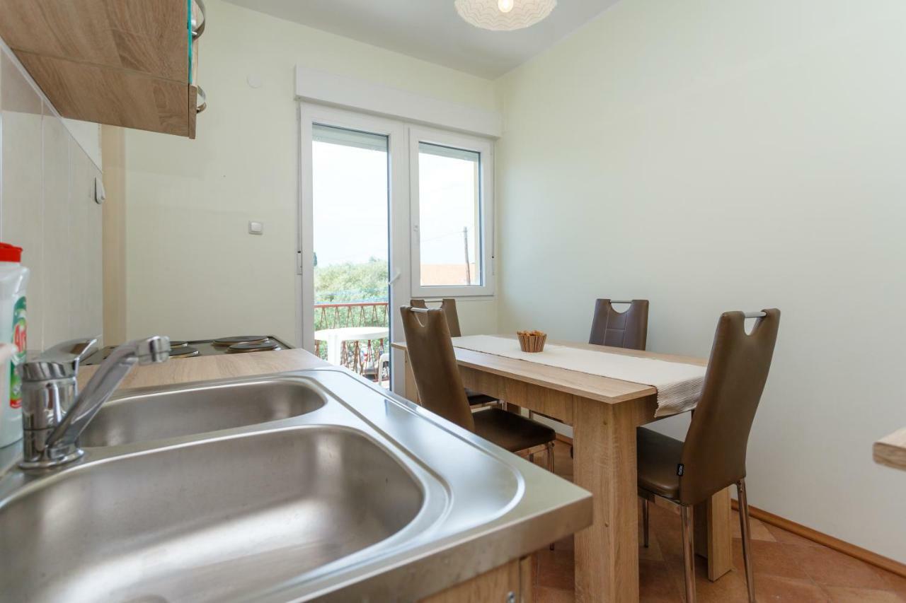 Apartman Jezevac 크르크 외부 사진
