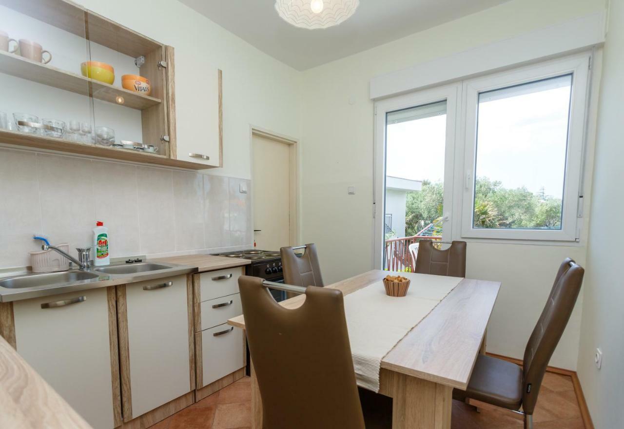 Apartman Jezevac 크르크 외부 사진