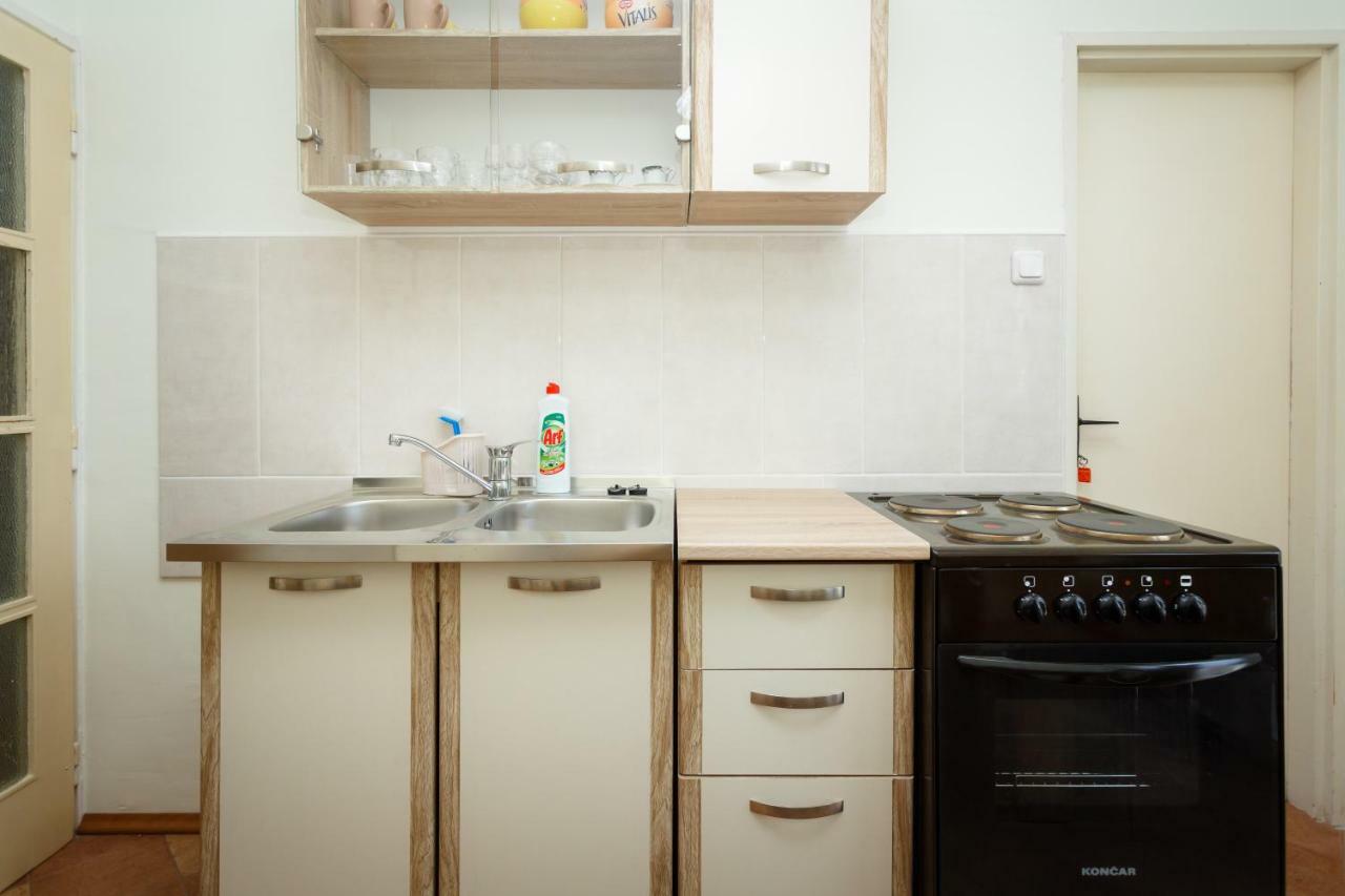 Apartman Jezevac 크르크 외부 사진