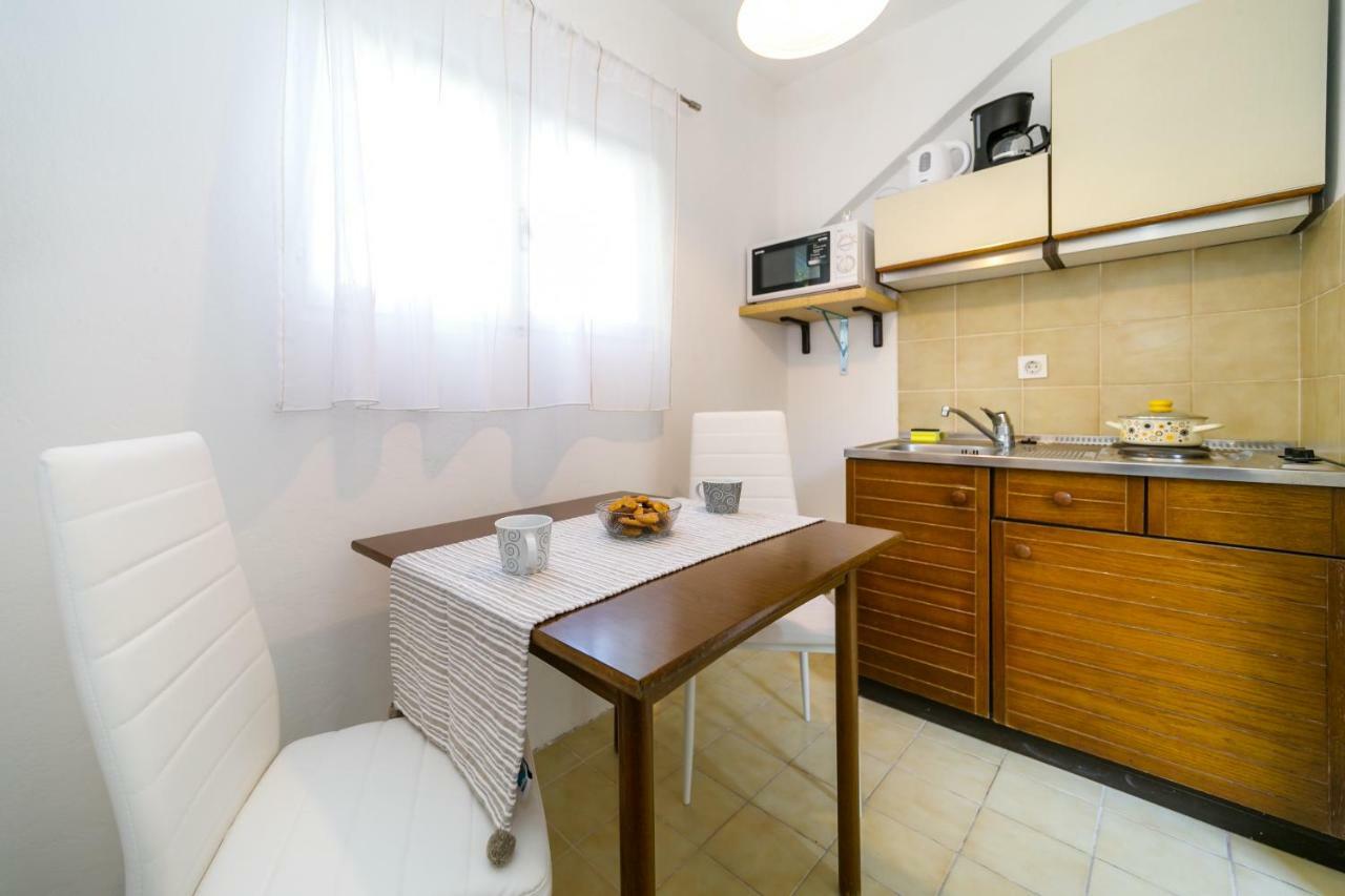 Apartman Jezevac 크르크 외부 사진