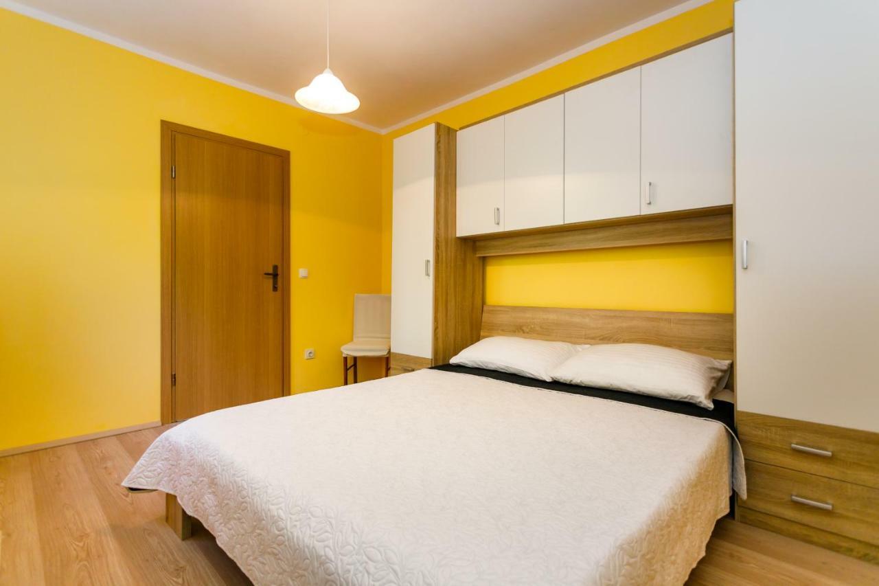 Apartman Jezevac 크르크 외부 사진