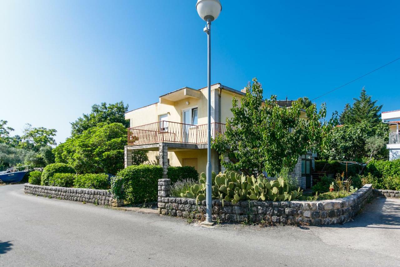 Apartman Jezevac 크르크 외부 사진