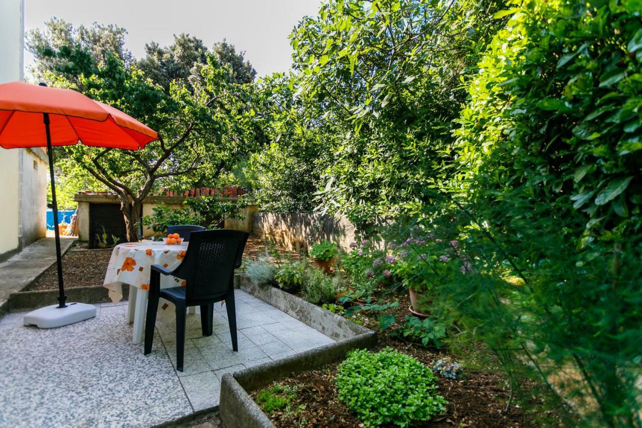 Apartman Jezevac 크르크 외부 사진